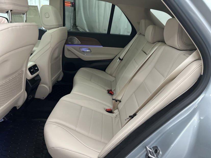 2026 Mercedes-Benz GLE - Image 25
