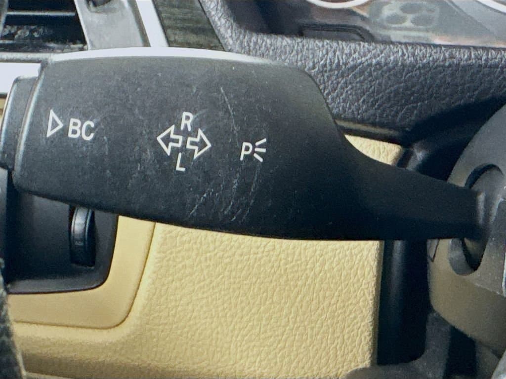 2017 BMW 3 - Image 14