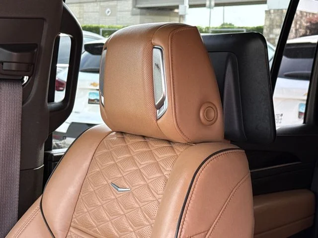 2021 Cadillac Escalade ESV - Image 11