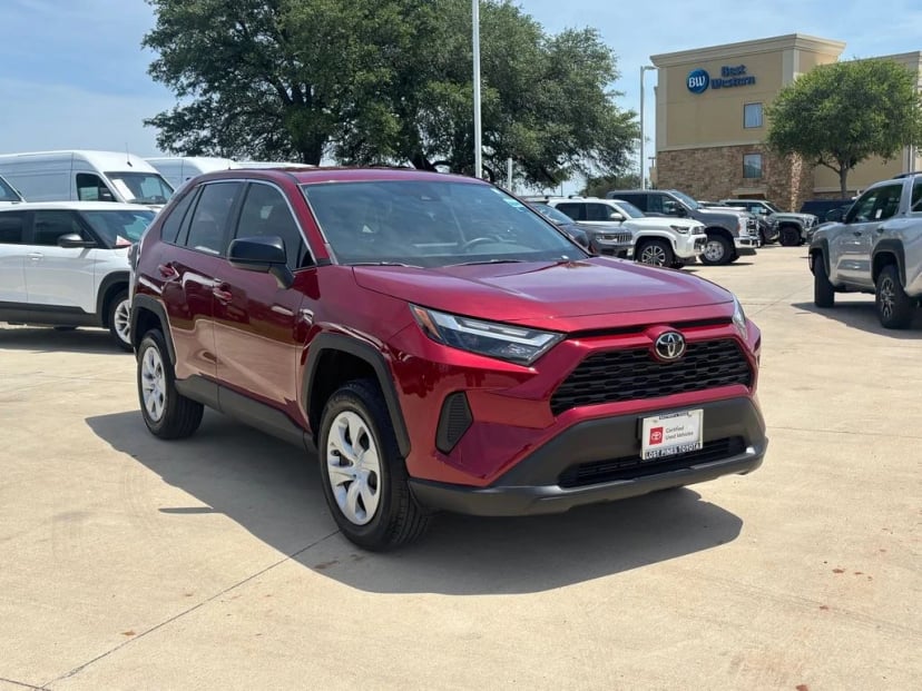 2025 Toyota RAV4 - Image 5