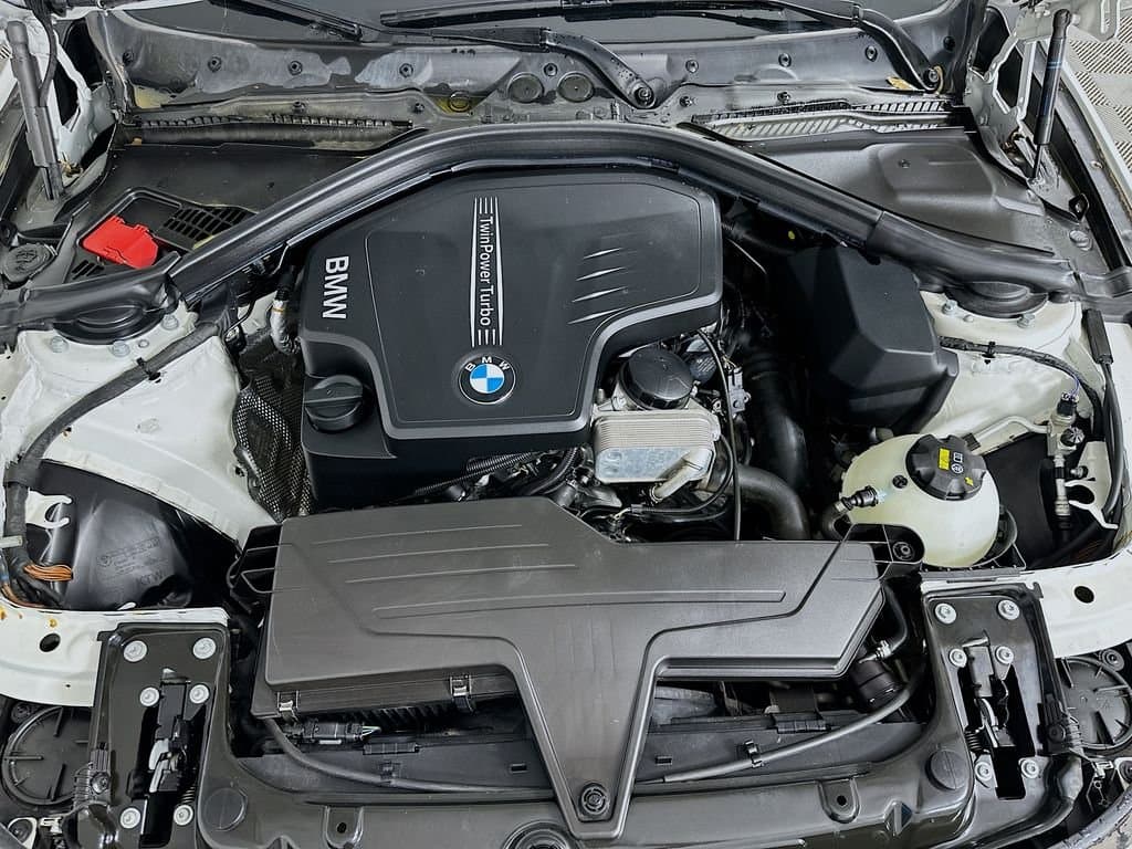 2016 BMW 4 Series - Image 30