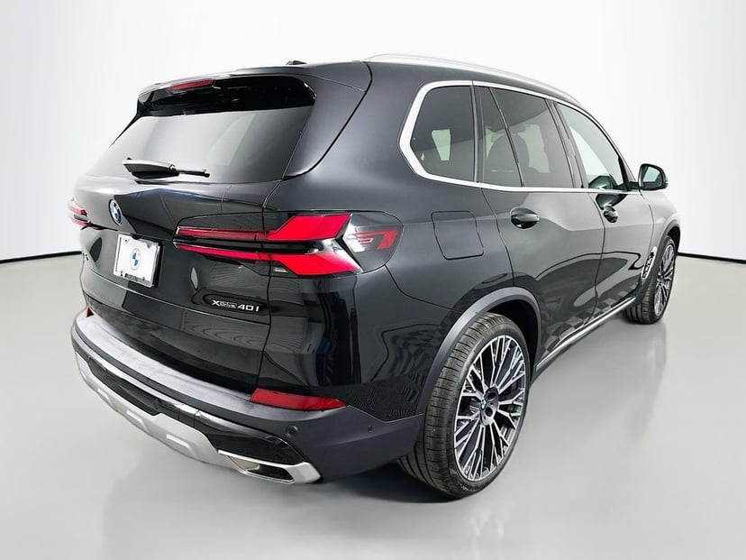 2026 BMW X5 - Image 5