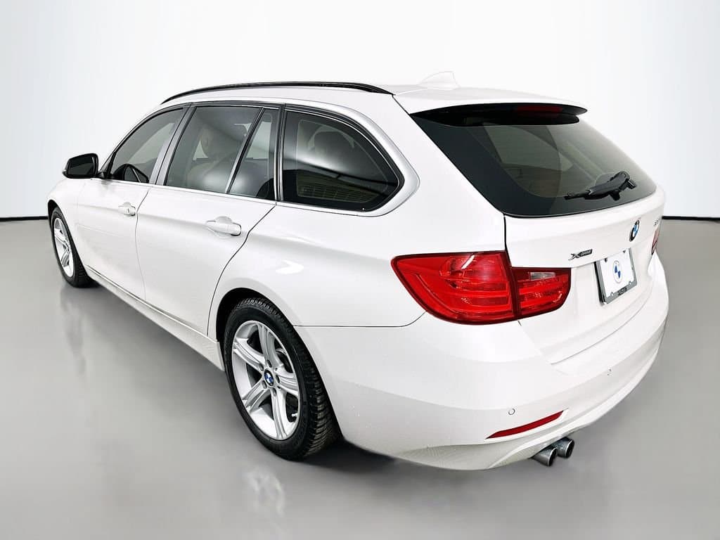2015 BMW 3 Series - Image 7