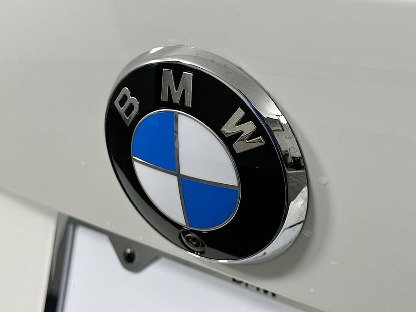 2026 BMW i4 - Image 22