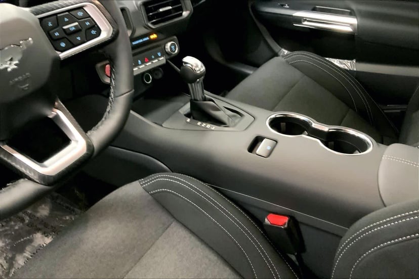 2026 Ford Mustang - Image 6