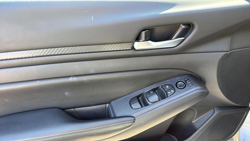 2024 Nissan Altima - Image 12