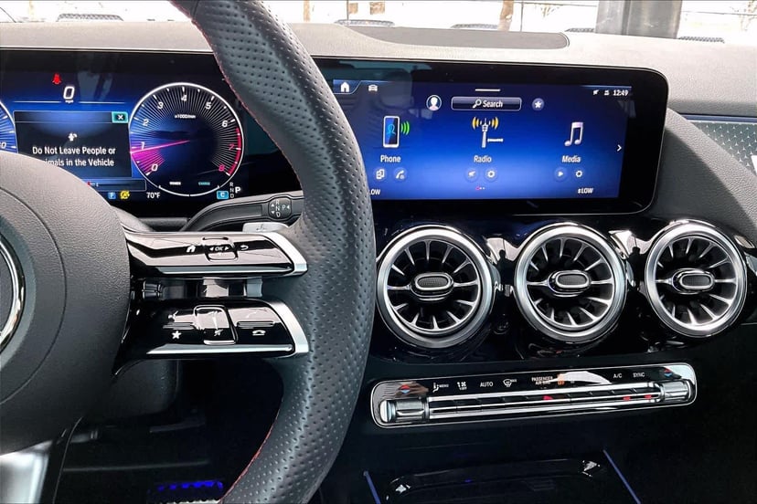 2025 Mercedes-Benz GLA 250 - Image 7