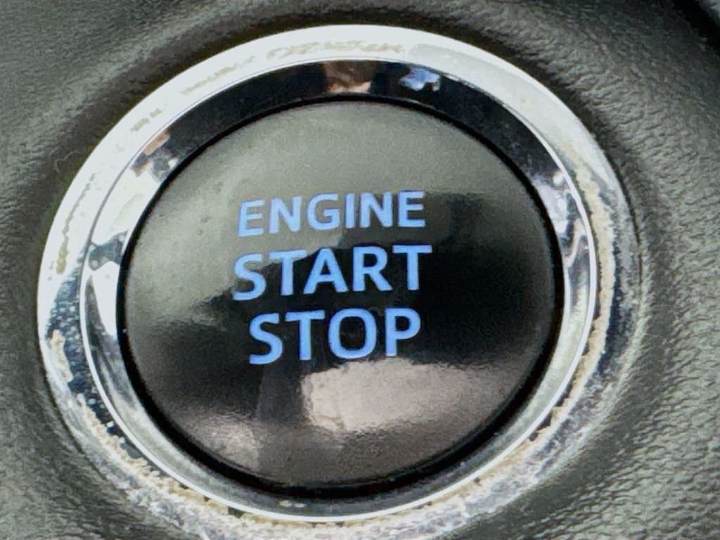 2016 TOYOTA RAV4 - Image 20