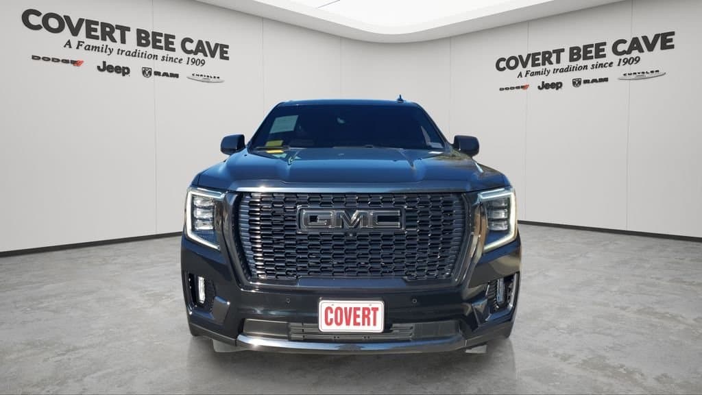 2023 GMC Yukon - Image 2