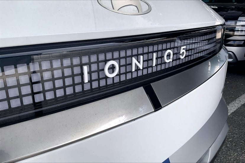 2025 Hyundai IONIQ 5 - Image 30