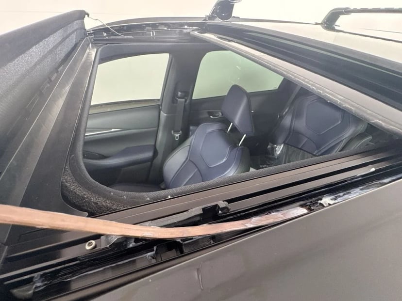 2027 INFINITI QX60 - Image 25