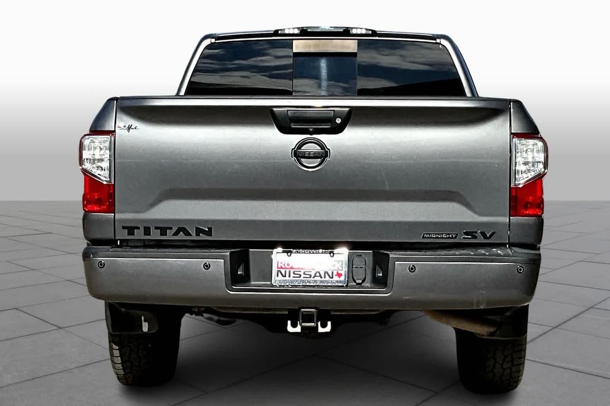 2019 Nissan Titan - Image 5