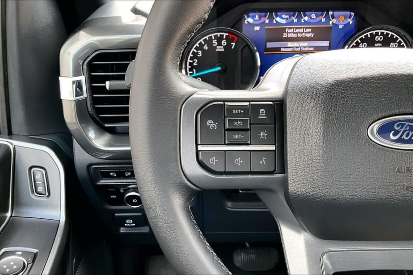 2023 Ford F-150 - Image 24