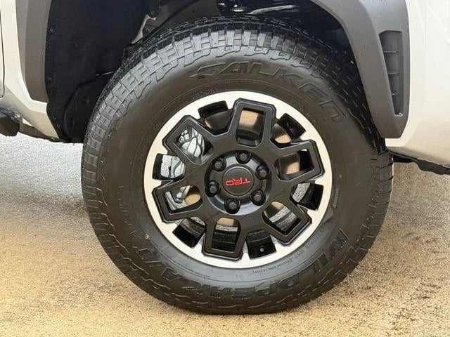 2026 Toyota Tacoma Hybrid - Image 31