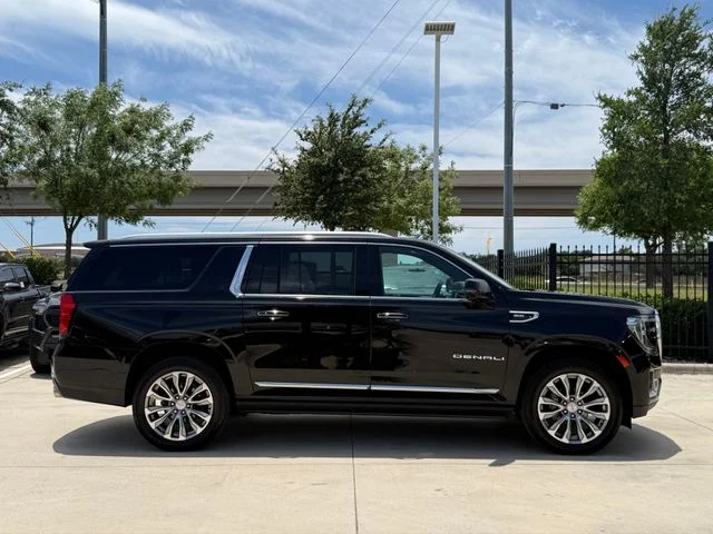 2021 GMC Yukon XL - Image 3