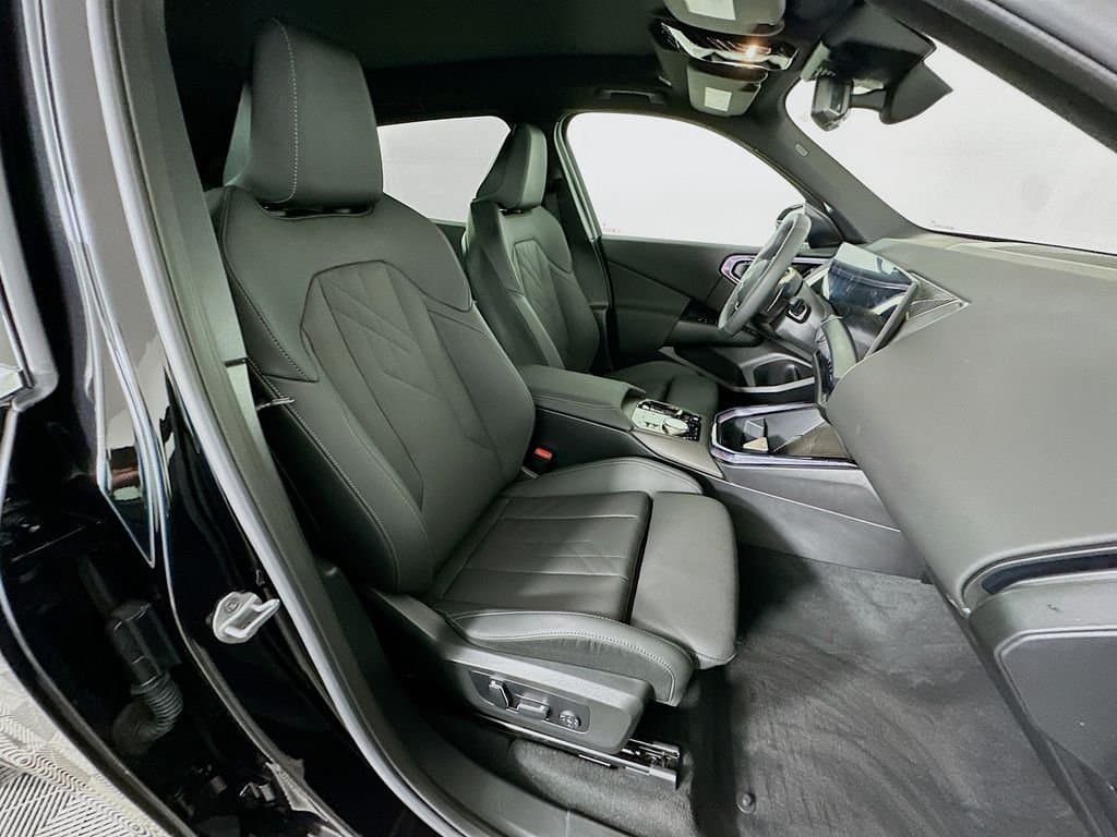 2025 BMW X3 - Image 27
