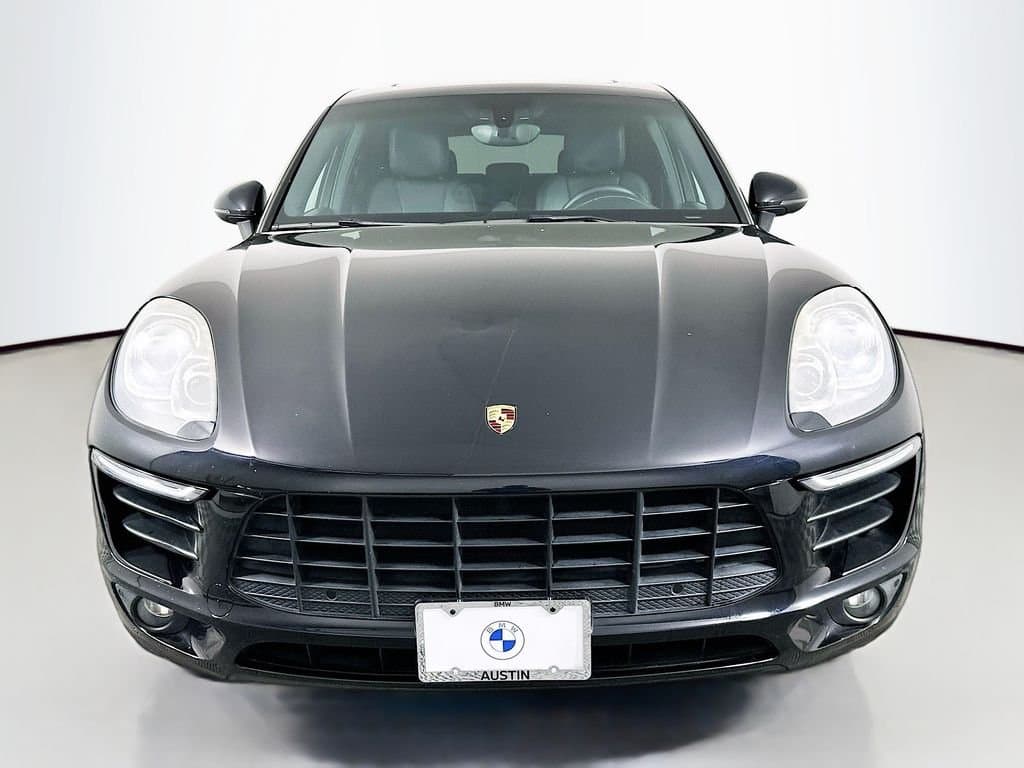 2015 Porsche Macan - Image 2