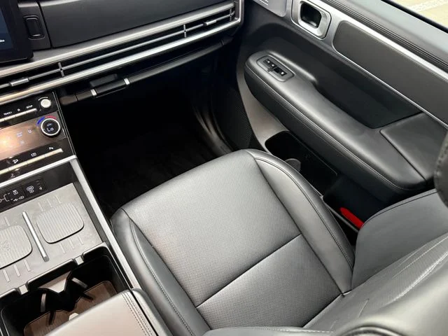 2024 Hyundai Santa Fe - Image 24