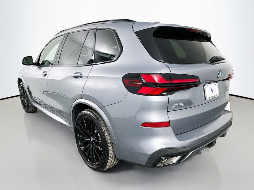 2026 BMW X5 - Image 7