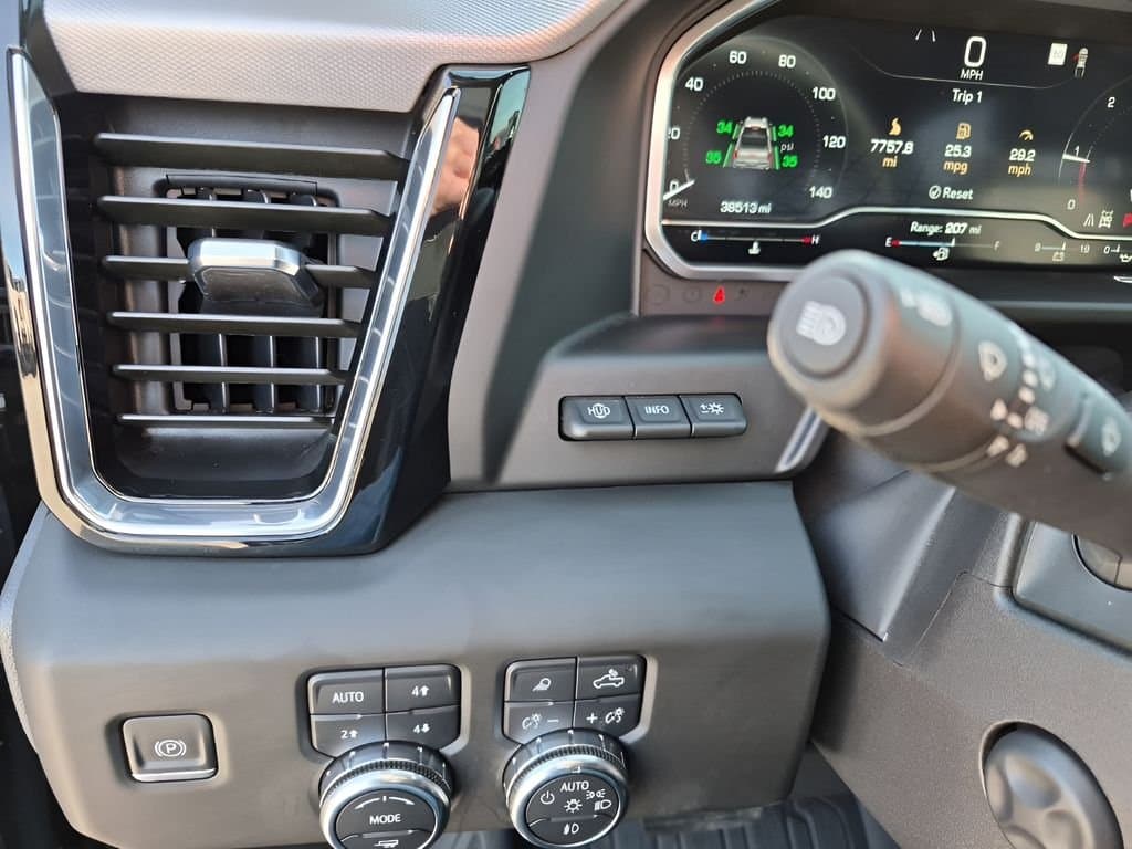 2024 GMC Sierra 1500 - Image 34