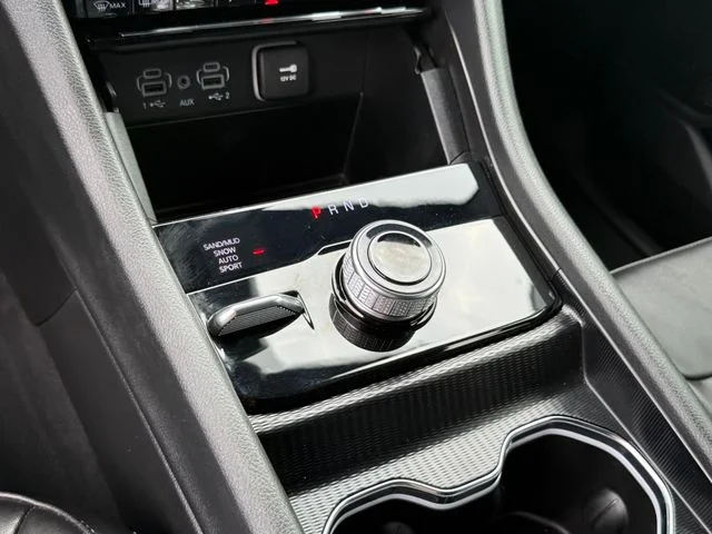 2024 Jeep Grand Cherokee - Image 23