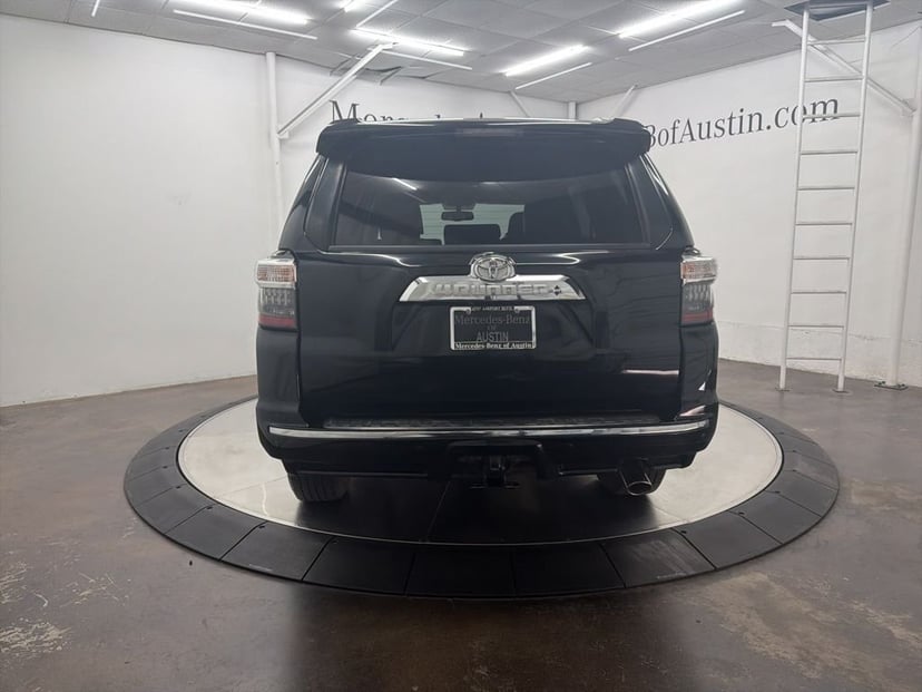 2018 Toyota 4Runner - Image 6
