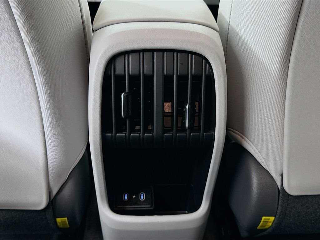 2024 HYUNDAI Kona - Image 25