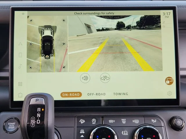 2026 Land Rover Defender 110 - Image 17