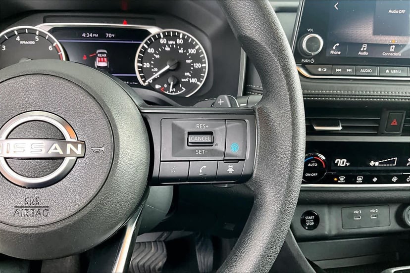 2024 Nissan Rogue - Image 24