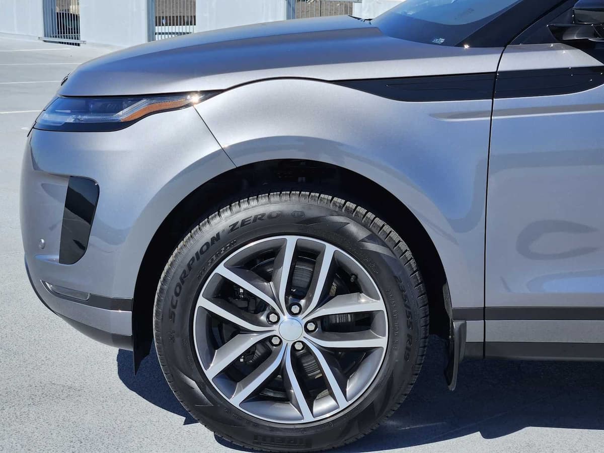 2026 LAND ROVER Range Rover Evoque - Image 9