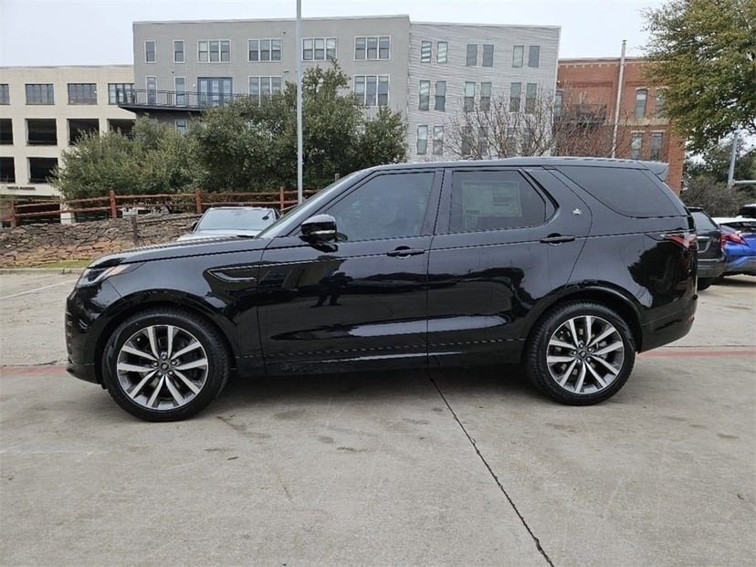 2025 Land Rover Discovery - Image 3