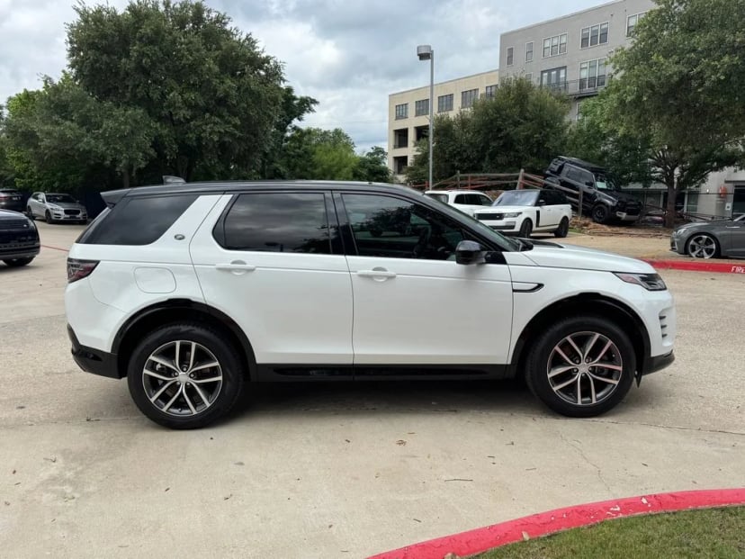 2025 Land Rover Discovery Sport - Image 10
