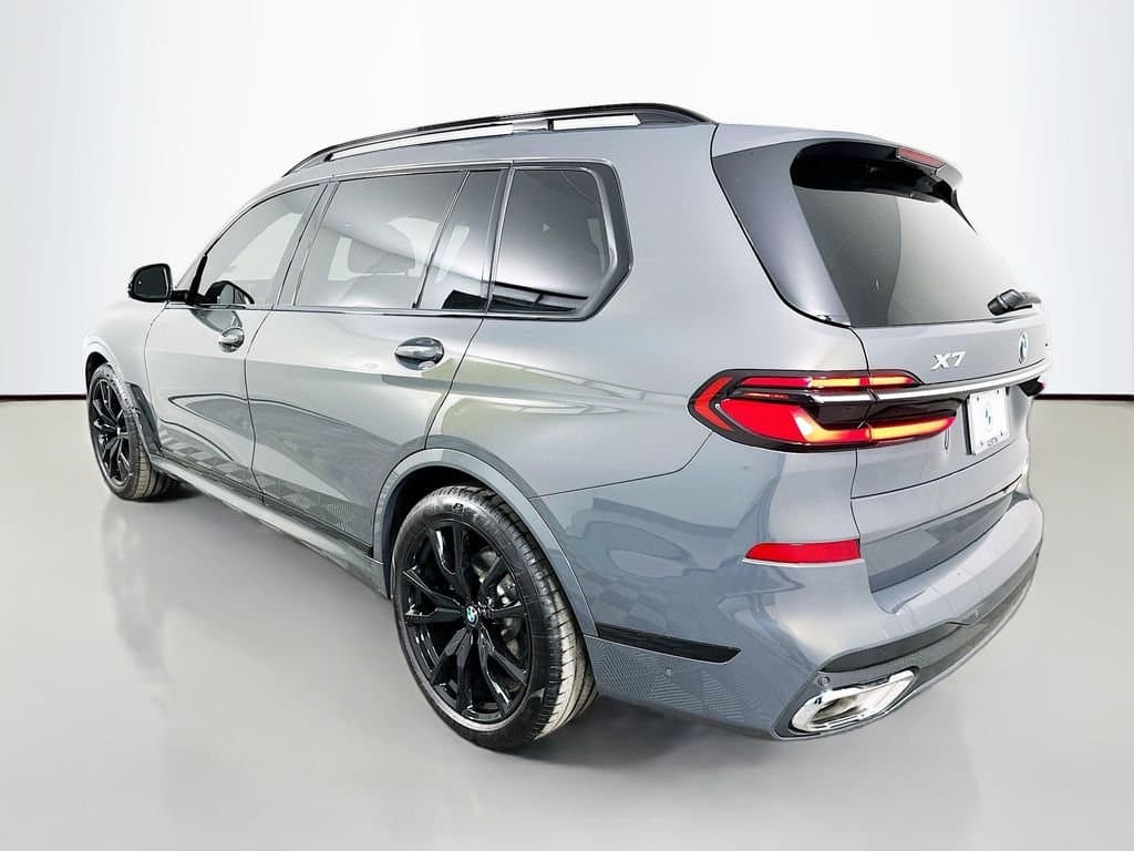 2026 BMW X7 - Image 7
