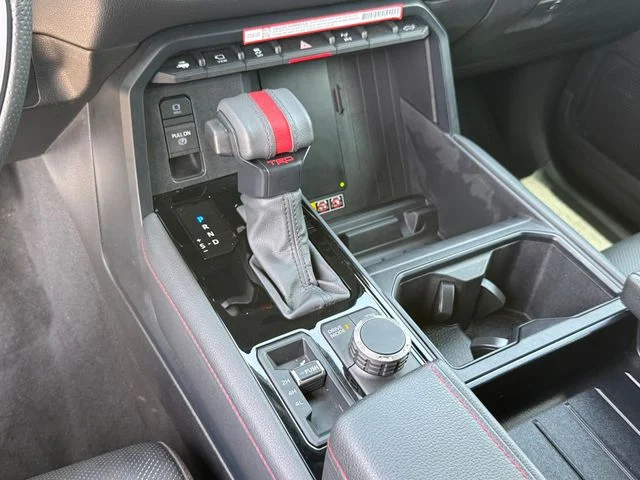2025 Toyota Tundra Hybrid - Image 20