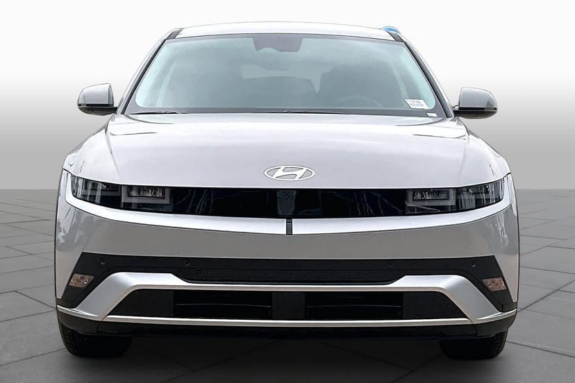 2026 Hyundai IONIQ 5 - Image 3