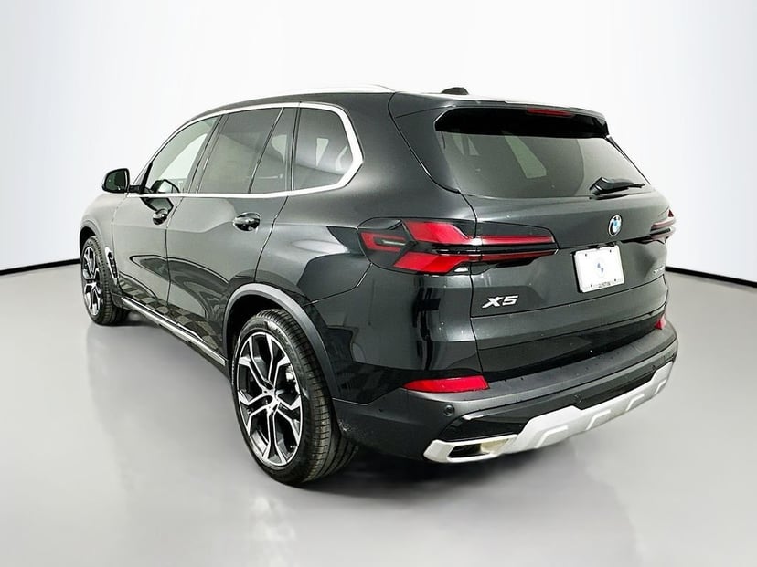 2026 BMW X5 - Image 7