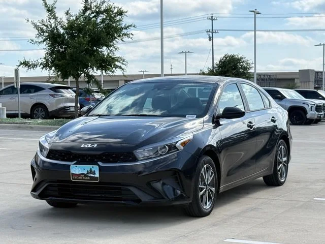 2023 Kia Forte - Image 7