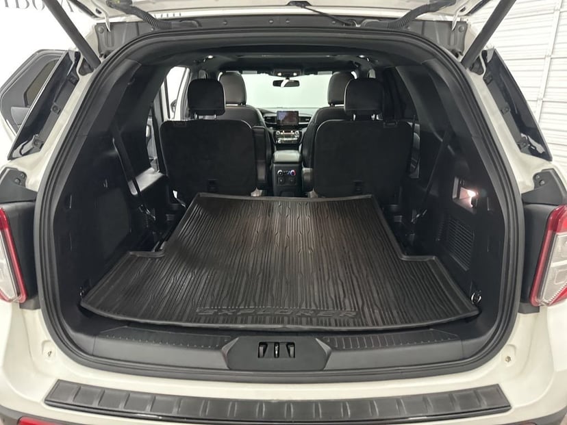 2022 Ford Explorer - Image 26