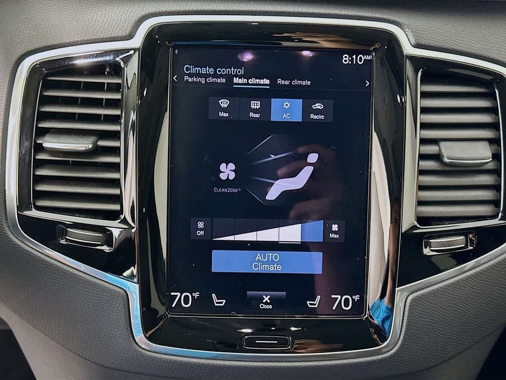 2022 Volvo XC90 Recharge Plug-In Hybrid - Image 16