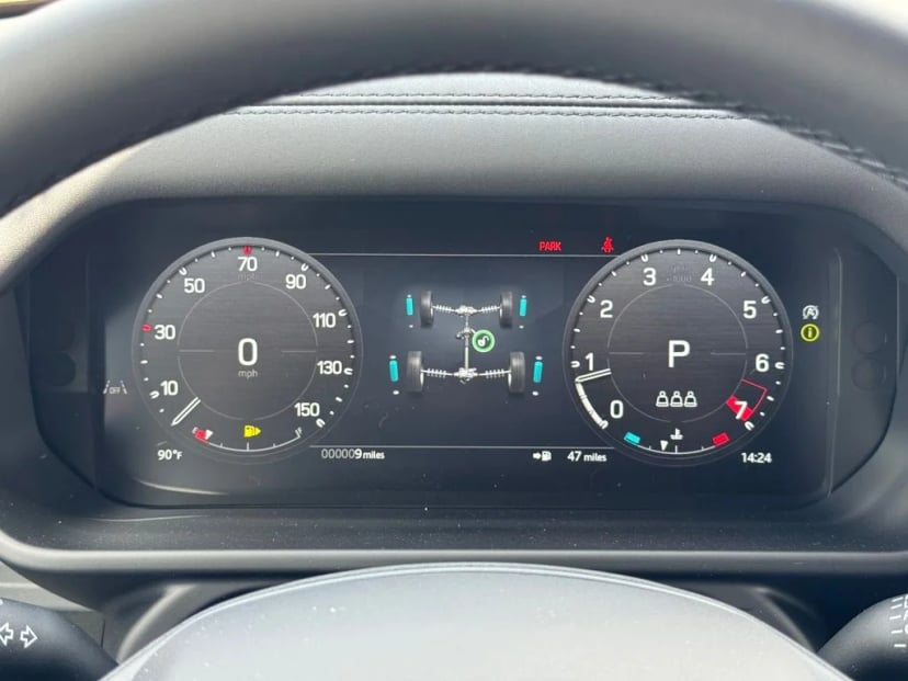 2026 Land Rover Defender 110 - Image 20