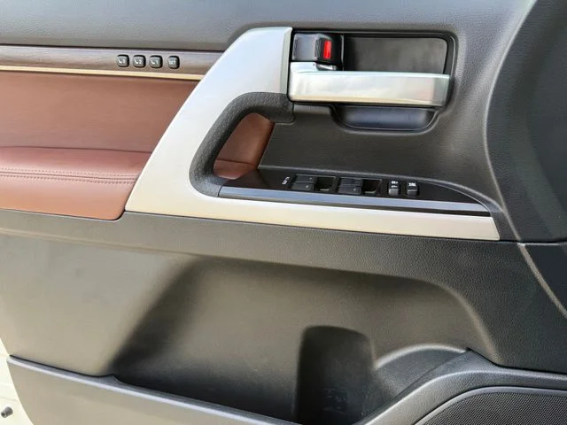 2021 Toyota Land Cruiser - Image 20