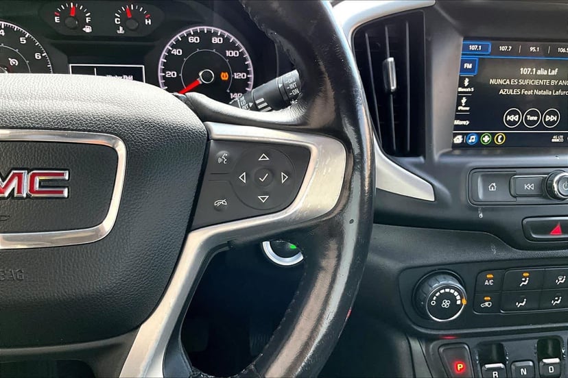 2018 GMC Terrain - Image 25