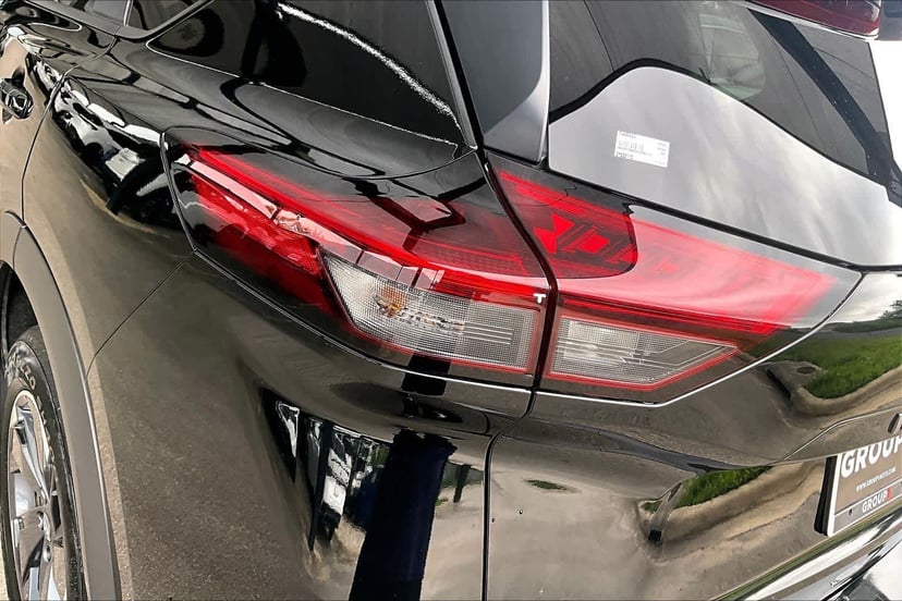 2024 Nissan Rogue - Image 28