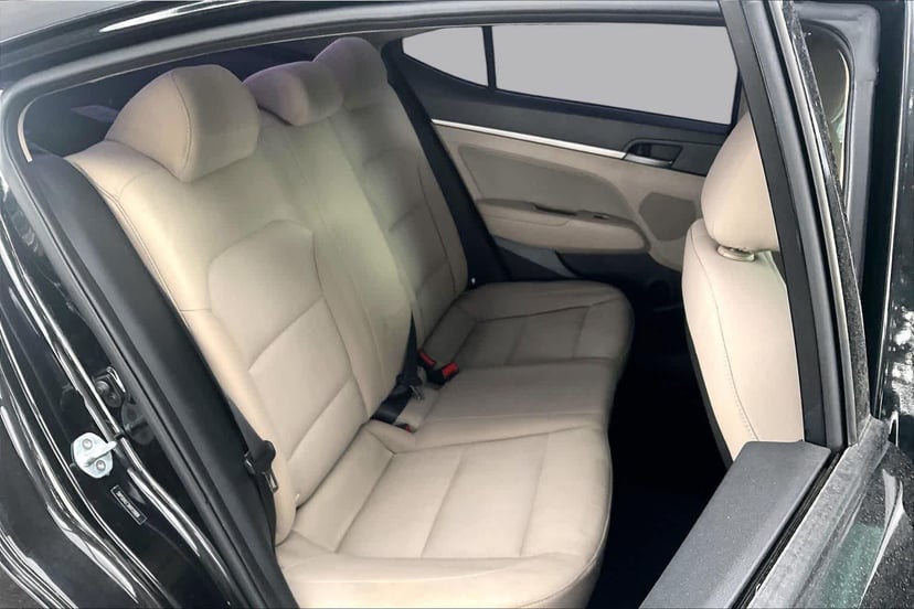 2017 Hyundai Elantra - Image 20