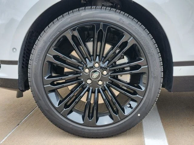 2026 Land Rover Range Rover Velar - Image 10