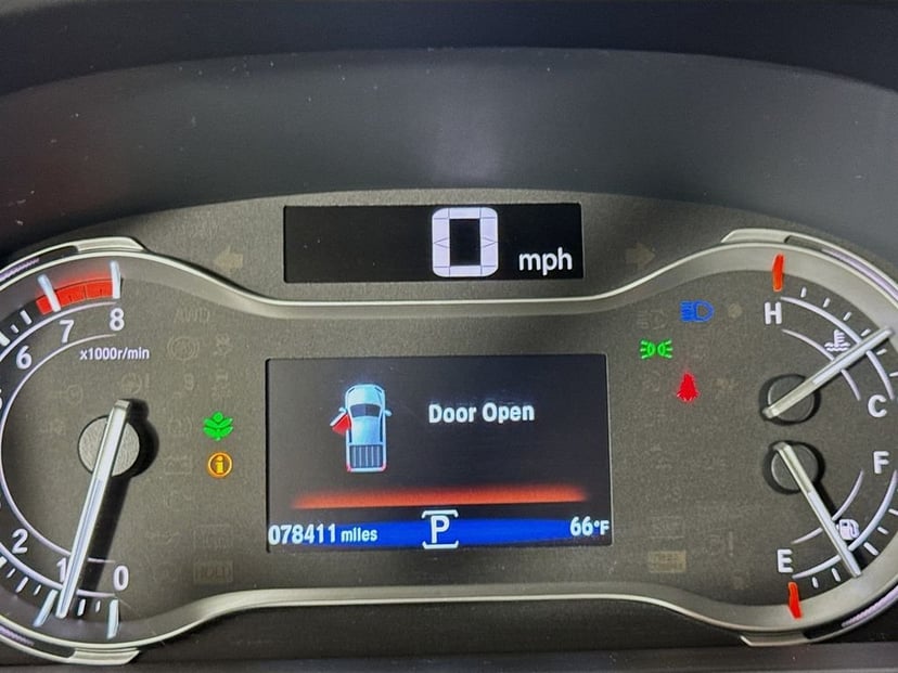 2018 Honda Ridgeline - Image 15