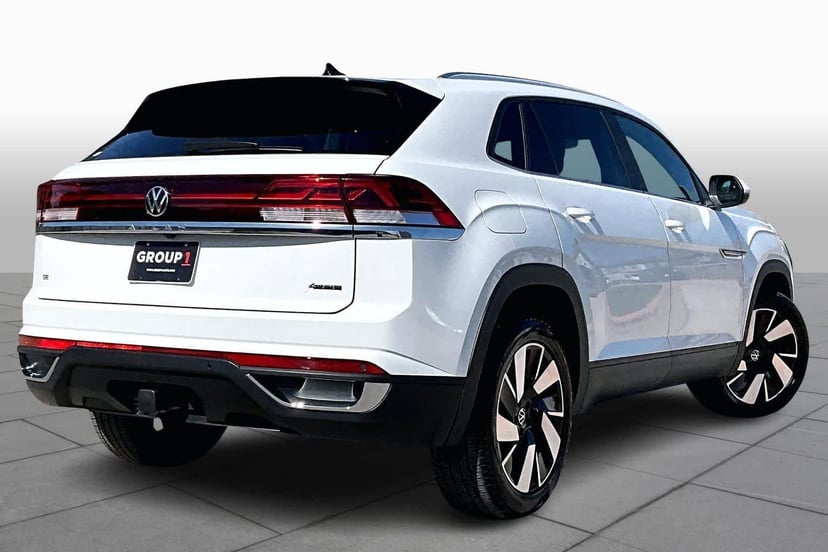 2024 Volkswagen Atlas Cross Sport - Image 13