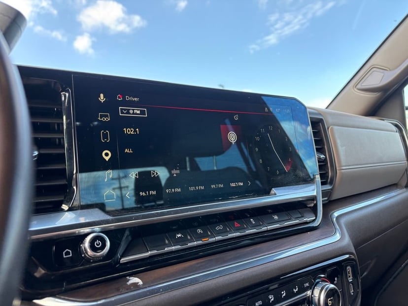 2025 GMC Sierra 1500 - Image 18