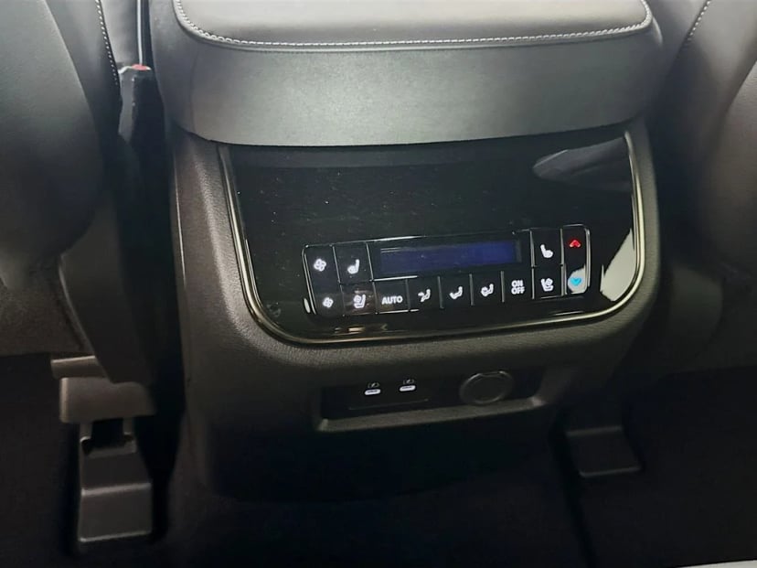 2026 INFINITI QX80 - Image 30