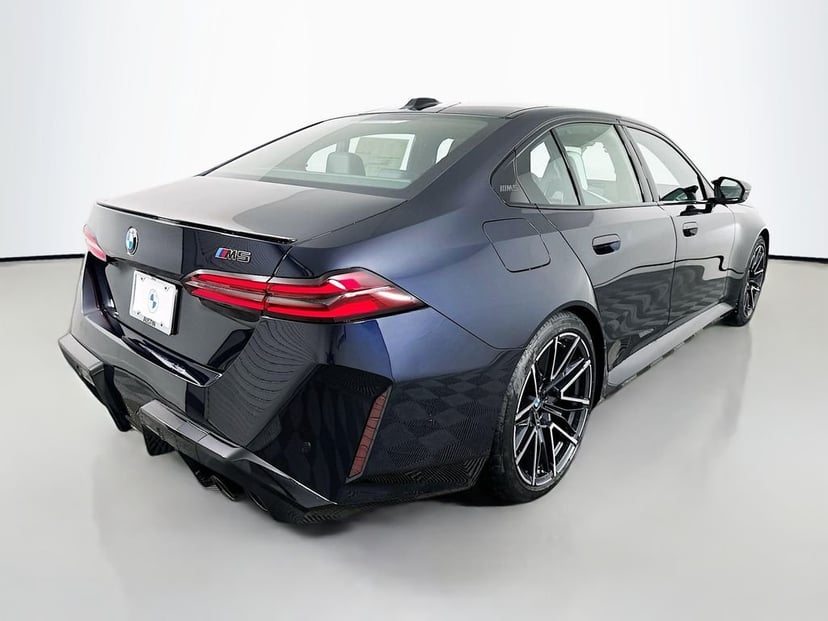 2026 BMW M5 - Image 5